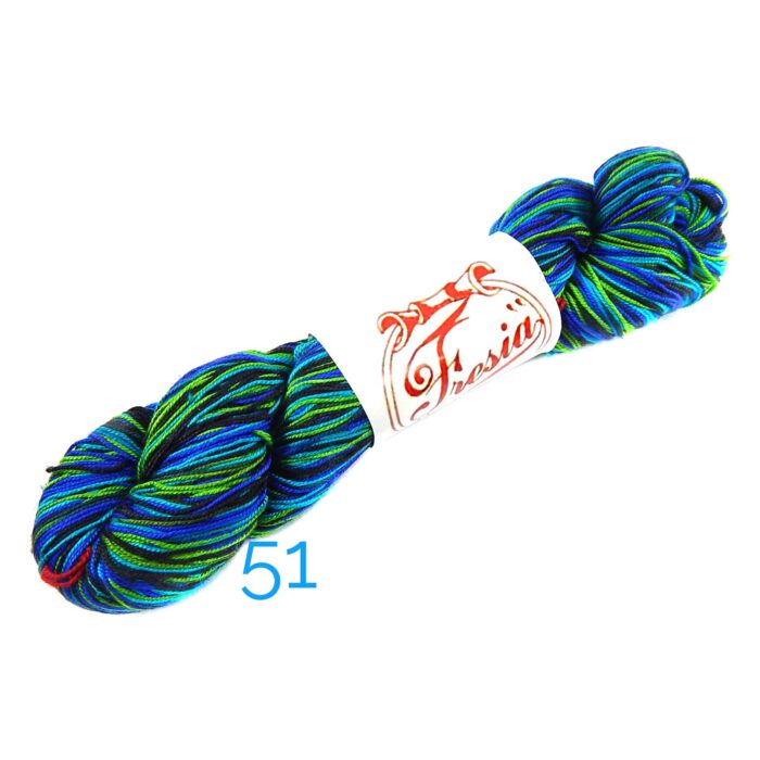 Fresia Seide, in der Farbe 51, handgefärbt, uni und multicolor, 100 % Seide, das Seidengarn ist in der Klöppelwerkstatt erhältlich und sehr gut zum Klöppeln, Stricken und auch zum Häkeln geeignet.