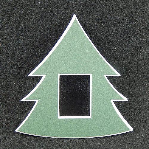 Deko-Passepartout Tanne in grün, in der Klöppelwerkstatt, klöppeln, sticken, Nadelspitze, Weihnachten
