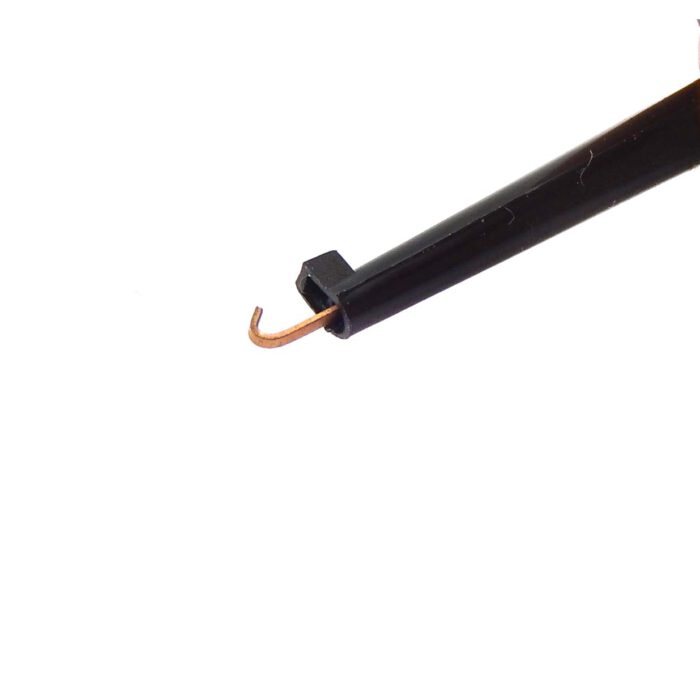 Grabber oder Verlängerter Faden, in der Klöppelwerkstatt erhältlich, klöppeln,Ein praktisches Werkzeug um einen abgerissenen Faden an einen Neuen anzuknoten. Detail, 40mm lang