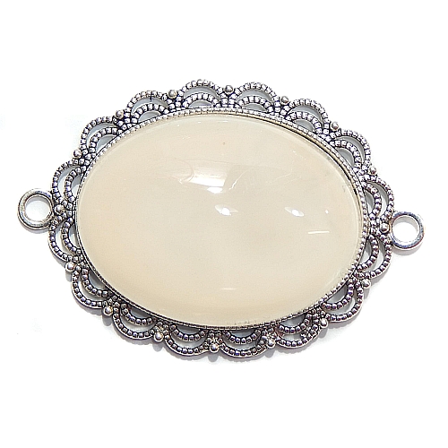 Anhänger Oval Perlmuster mit Stein in creme, zum klöppeln, in der Klöppelwerkstatt, Schmuck, Kette, klöppeln, Torchon