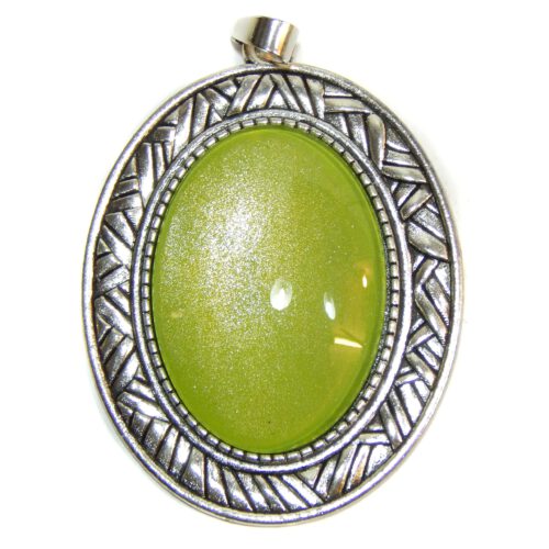 Anhänger oval mit großem Stein in grün, mit Klöppelbrief, klöppeln, Schmuck