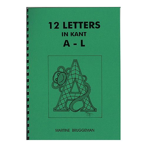 Letters in Kant ~ Martine Bruggeman - Klöppelwerkstatt, Geklöppelte Buchstaben mit tierischen Verzierungen. 2 Mappen: , hier Mappe A - L, klöppeln
