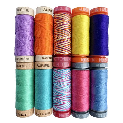 Street Art by Chris English by Aurifil - Klöppelwerkstatt, Das Set enthält 10 kleine (4,3g) Spulen Aurifil, in der Stärke 12, 28, 50 80wt und Floss, klöppeln, quilten, Patchwork