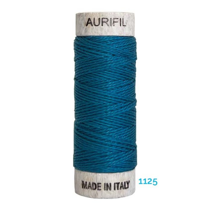 Aurifil 8wt - Farbe 1125, 8-fädiges Baumwollgarn, in 45 Farben erhältlich, auf einer weißen Holzspule aufgewickelt, 35 mt., eignet sich perfekt zum Klöppeln, Handquilten, für Handstickereien, Kreuzstich, Verzierungen, Sashiko, Redwork und vieles mehr, Konturfaden