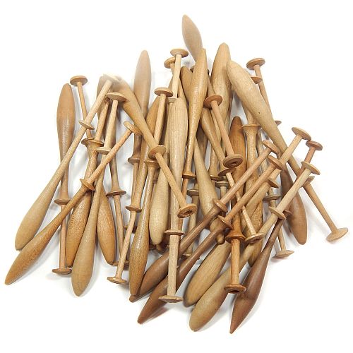 Konvolut alte dänische Klöppel  - Second Hand, im Kundenauftrag zu verkaufen! 32 alte Klöppel schmale Form, 11 cm Länge, klöppeln