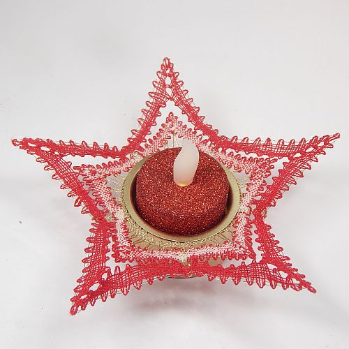 Teelicht mit Spitze - handgeklöppelt - Second Hand - Klöppelwerkstatt, Teelichständer aus Holz mit Metalleinsatz, sehr schön und perfekt geklöppelt, Weihnachten